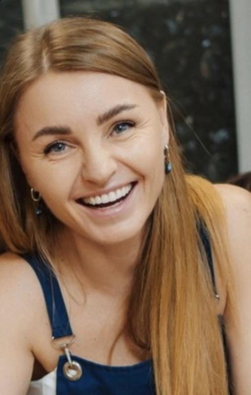 Photo de Maria (maintenant  à Nice) / Réf. 93638 / Agence Amélie