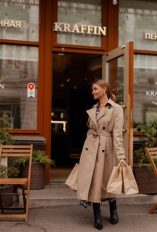 Photo de Maria (maintenant  à Nice) / Réf. 93638 / Agence Amélie