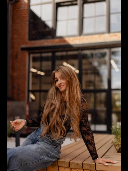 Maria (maintenant  à Nice) / Réf. 93638 / Adhérente Agence Amélie