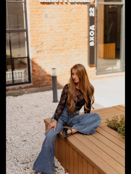 Maria (maintenant  à Nice) / Réf. 93638 / Adhérente Agence Amélie