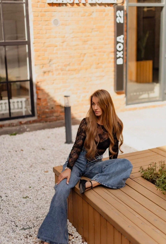 Photo de Maria (maintenant  à Nice) / Réf. 93638 / Agence Amélie