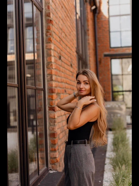 Maria (maintenant  à Nice) / Réf. 93638 / Adhérente Agence Amélie