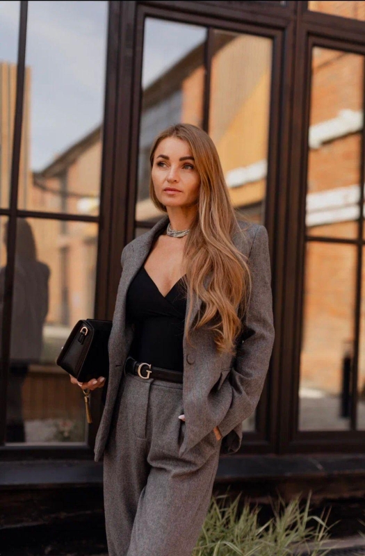 Photo de Maria (maintenant  à Nice) / Réf. 93638 / Agence Amélie