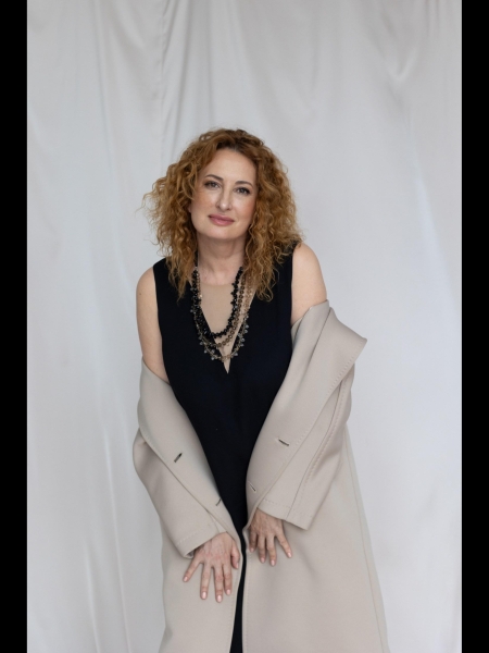 Natalia (bientôt en France) / Réf. 93684 / Adhérente Agence Amélie