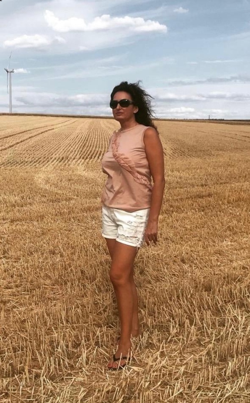 Photo de Natalia (bientôt en France) / Réf. 93684 / Agence Amélie