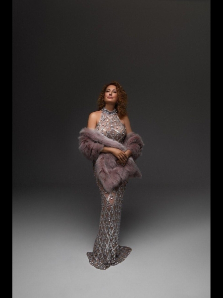 Natalia (bientôt en France) / Réf. 93684 / Adhérente Agence Amélie