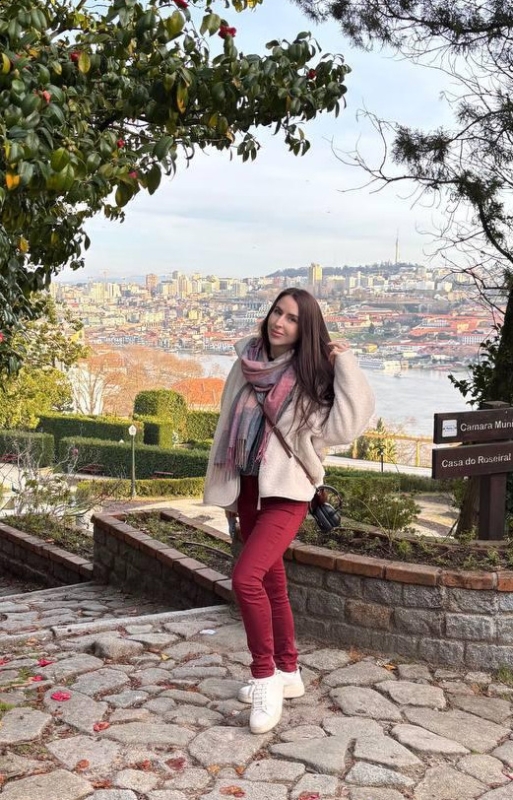 Photo de Liubov (Portugal) / Réf. 93690 / Agence Amélie