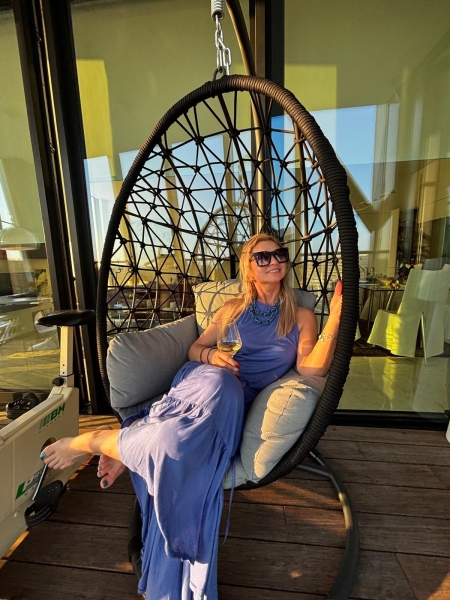 Natalia (Luxembourg)  / Réf. 93731 / Adhérente Agence Amélie