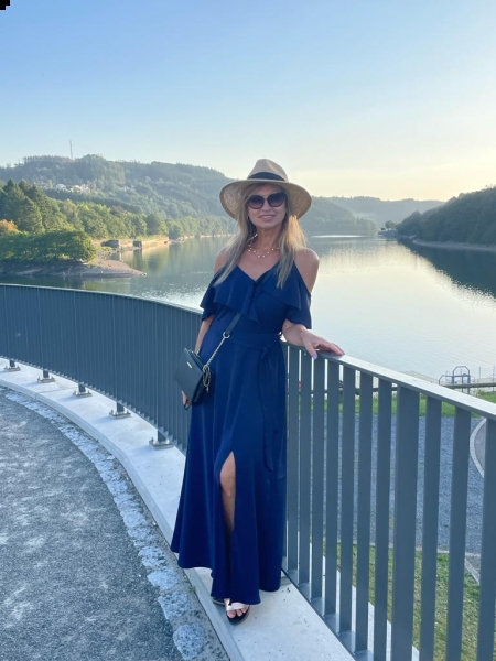 Natalia (Luxembourg)  / Réf. 93731 / Adhérente Agence Amélie