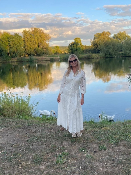 Natalia (Luxembourg)  / Réf. 93731 / Adhérente Agence Amélie