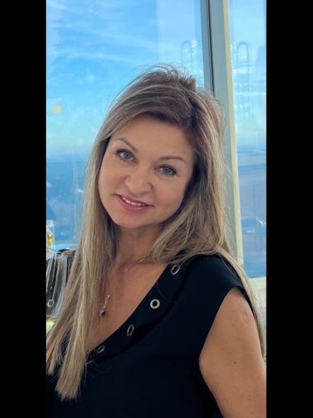 Natalia (Luxembourg)  / Réf. 93731 / Adhérente Agence Amélie