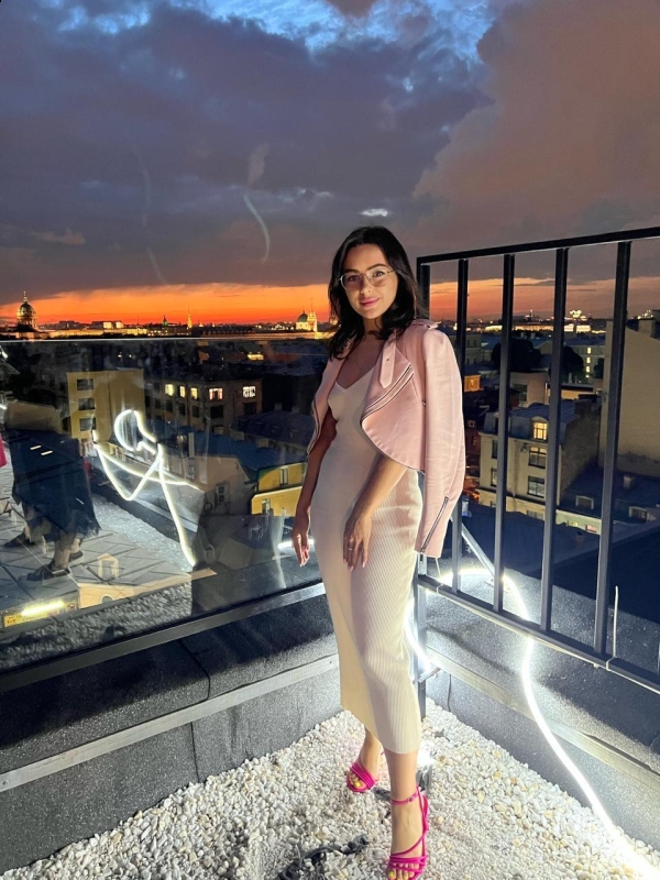 Photo de Inna (bientôt à Cannes) / Réf. 93766 / Agence Amélie