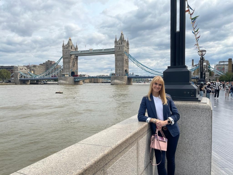 Photo de Anna (Angleterre) / Réf. 93775 / Agence Amélie