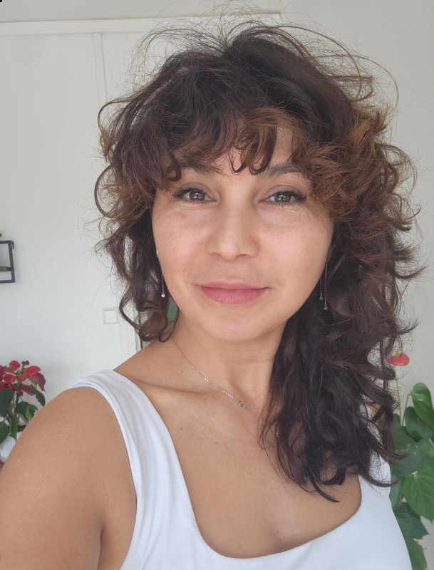 Photo de Olena (Dole) / Réf. 93892 / Agence Amélie