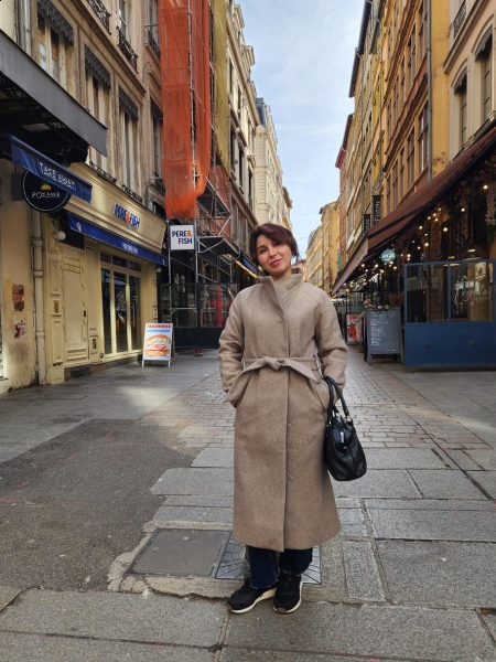 Olena (Dole) / Réf. 93892 / Adhérente Agence Amélie