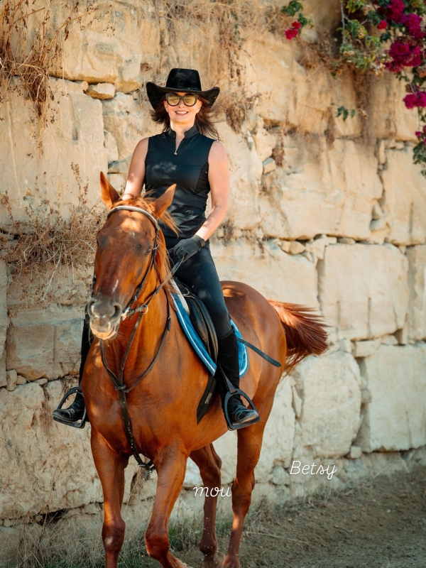 Photo de Aleksandra (Chypre) / Réf. 93990 / Agence Amélie