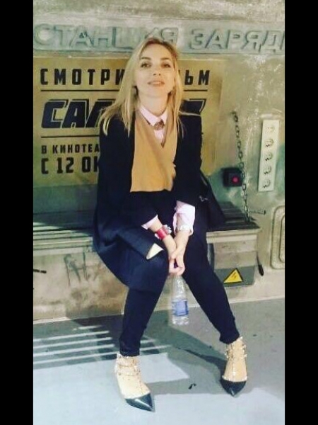 Olga (Paris)  / Réf. 9002 / Adhérente Agence Amélie