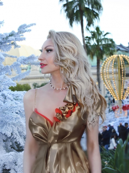 Ludmila (Nice) / Réf. 9163 / Adhérente Agence Amélie