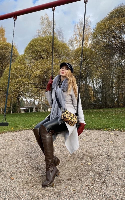 Photo de Ludmila (Nice) / Réf. 9163 / Agence Amélie