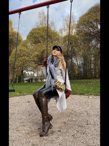 Ludmila (Nice) / Réf. 9163 / Adhérente Agence Amélie