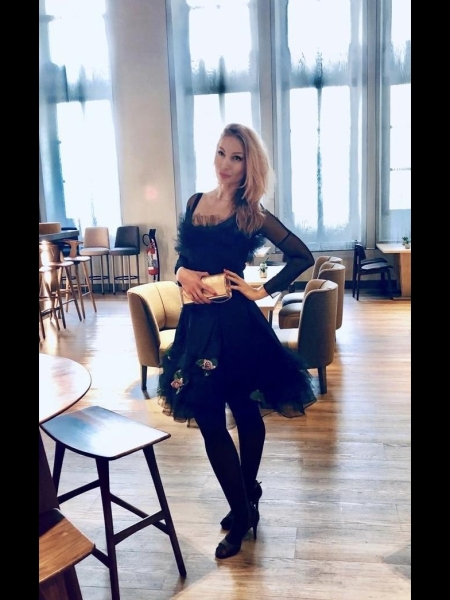 Ludmila (Nice) / Réf. 9163 / Adhérente Agence Amélie