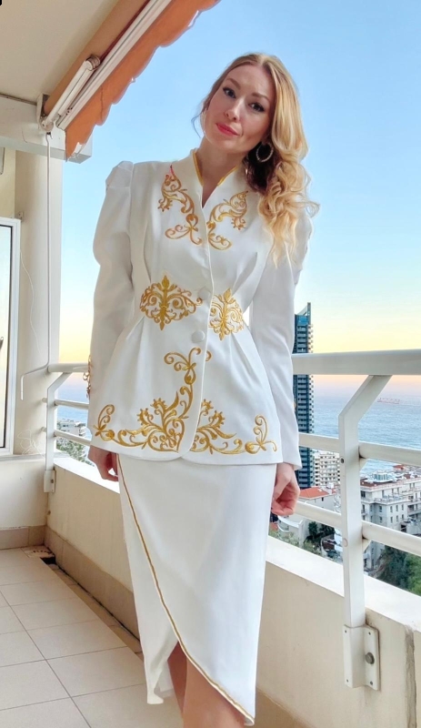 Photo de Ludmila (Nice) / Réf. 9163 / Agence Amélie