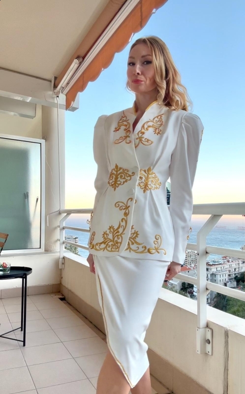 Photo de Ludmila (Nice) / Réf. 9163 / Agence Amélie