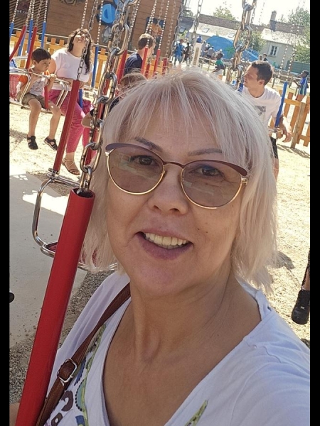 Nouriya (Paris) / Réf. 9385 / Adhérente Agence Amélie