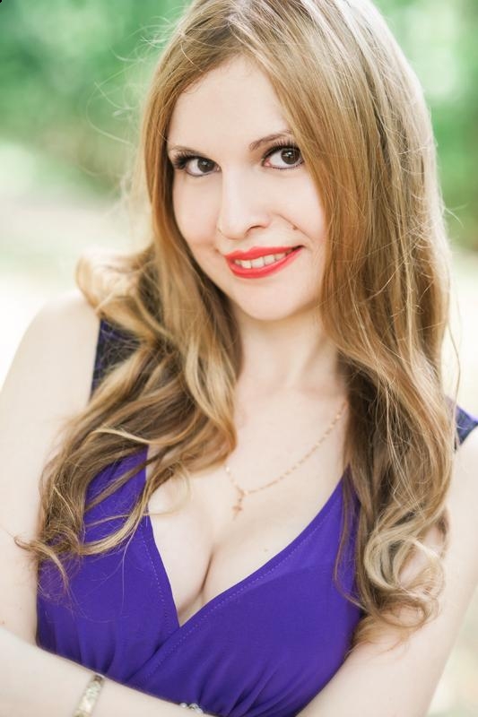 Photo de Galina (Strasbourg) / Réf. 9462 / Agence Amélie