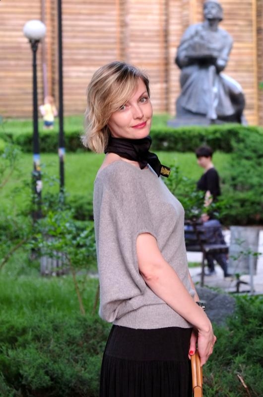 Photo de Veronika  / Réf. 9502 / Agence Amélie