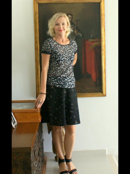Veronika (Angleterre) / Réf. 9502 / Adhérente Agence Amélie