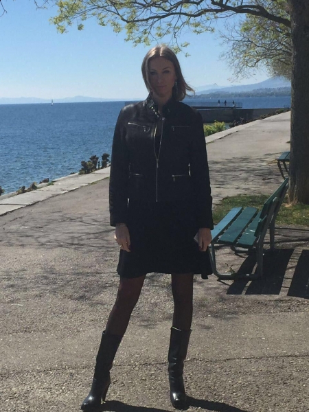 Ella / Réf. 9542 / Adhérente Agence Amélie