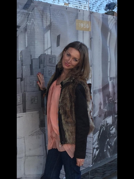 Ella / Réf. 9542 / Adhérente Agence Amélie