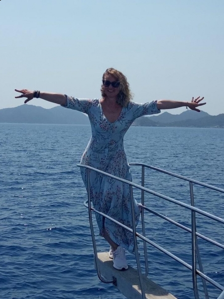 Olga (Pologne) / Réf. 9653 / Adhérente Agence Amélie