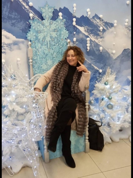 Olga (Pologne) / Réf. 9653 / Adhérente Agence Amélie