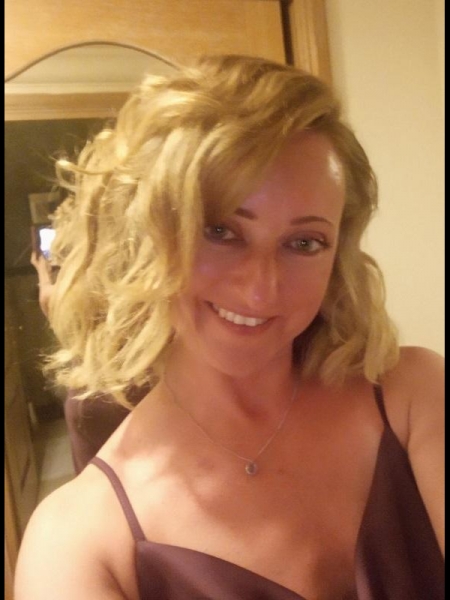 Olga (Pologne) / Réf. 9653 / Adhérente Agence Amélie