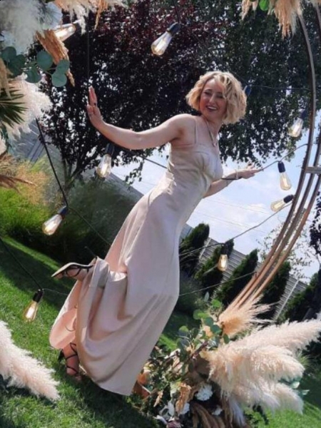 Olga (Pologne) / Réf. 9653 / Adhérente Agence Amélie