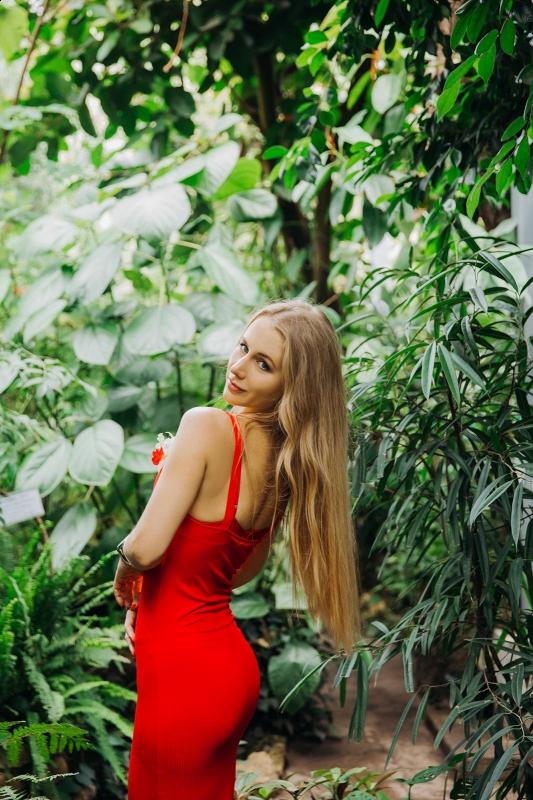 Photo de Elina ( Bientôt à Paris ) / Réf. 630693 / Agence Amélie