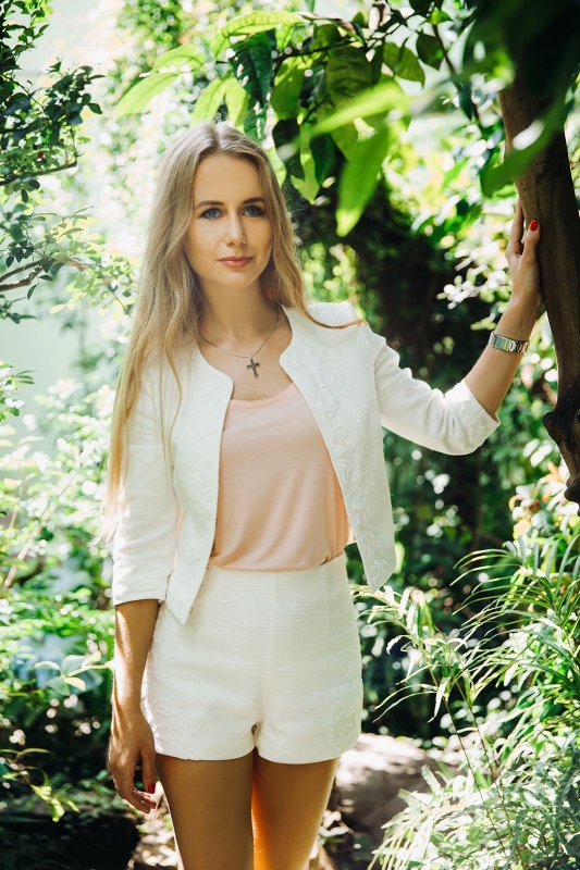 Photo de Elina ( Bientôt à Paris ) / Réf. 630693 / Agence Amélie