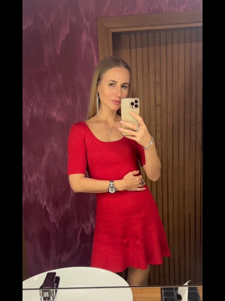 Elina ( Bientôt à Paris ) / Réf. 630693 / Adhérente Agence Amélie