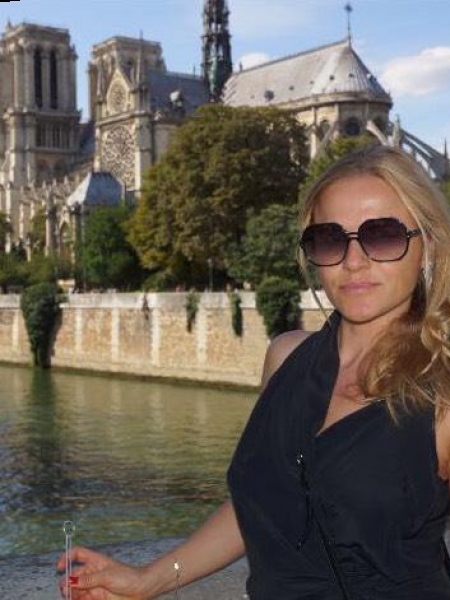 Yulia / Réf. 9735 / Adhérente Agence Amélie