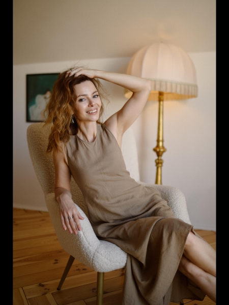 Olga (Serbie) / Réf. 93818 / Adhérente Agence Amélie