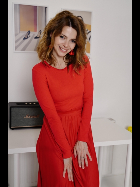 Olga (Serbie) / Réf. 93818 / Adhérente Agence Amélie