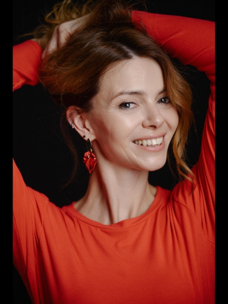 Olga (Serbie) / Réf. 93818 / Adhérente Agence Amélie
