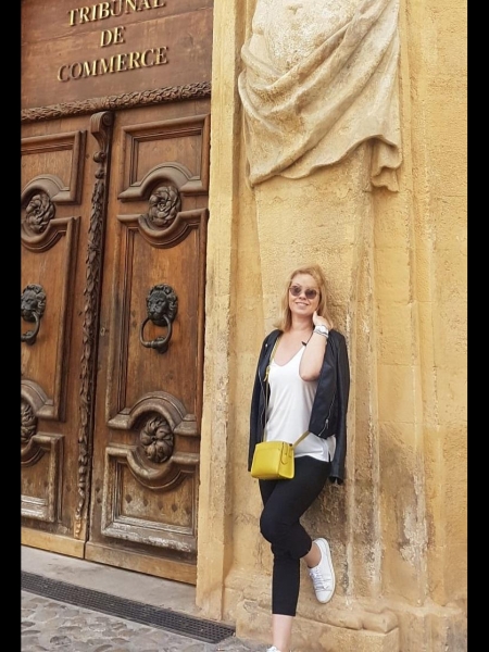 Olga (Paris) / Réf. 9756 / Adhérente Agence Amélie