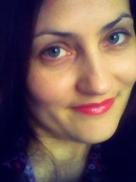 Natalia / Réf. 9805 / Adhérente Agence Amélie