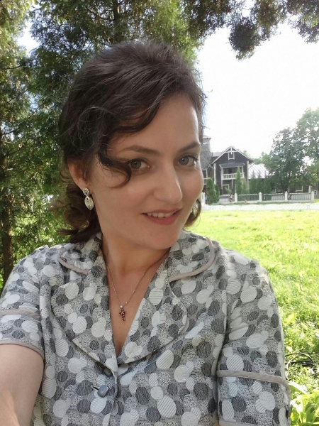 Natalia / Réf. 9805 / Adhérente Agence Amélie