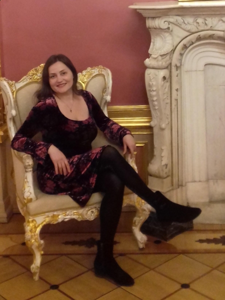 Natalia / Réf. 9805 / Adhérente Agence Amélie