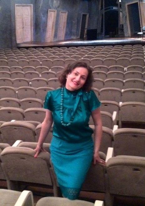 Photo de Natalia / Réf. 9805 / Agence Amélie