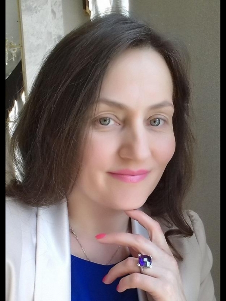 Natalia / Réf. 9805 / Adhérente Agence Amélie